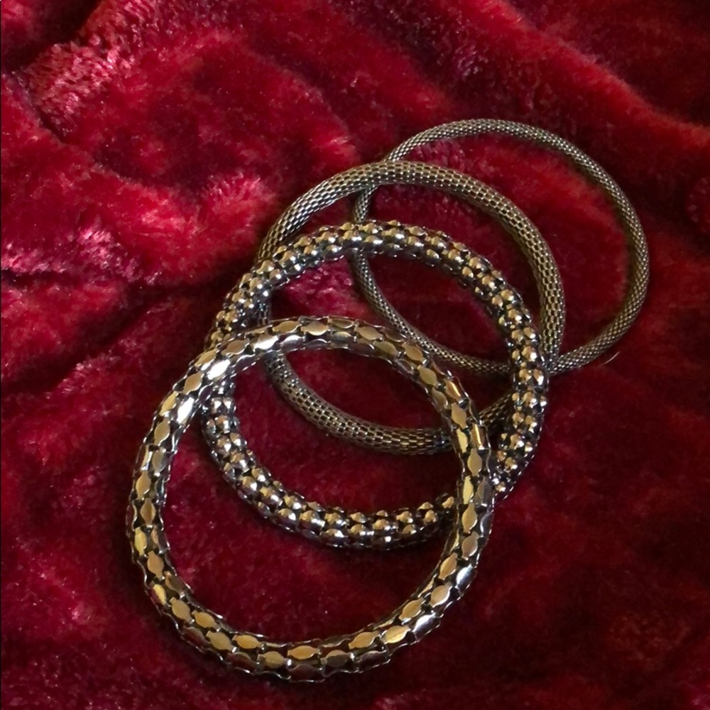 Bracelets - Picture 3 of 5